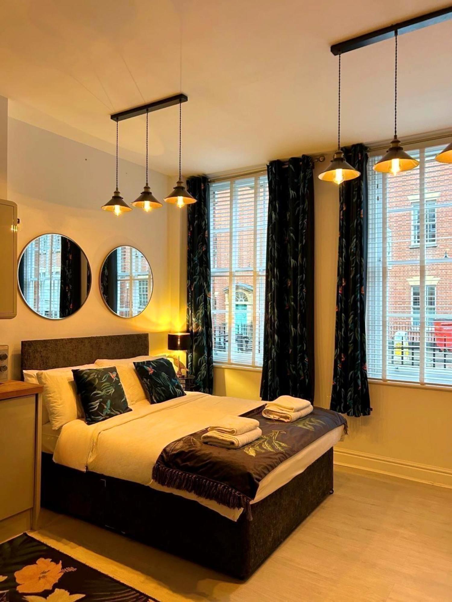 Apartment - Cabot Circus *